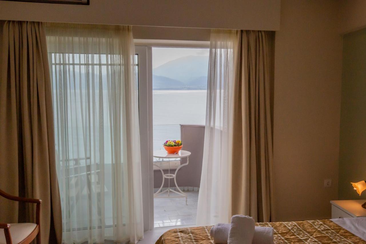 Goldenbeach Nafpaktos Buitenkant foto